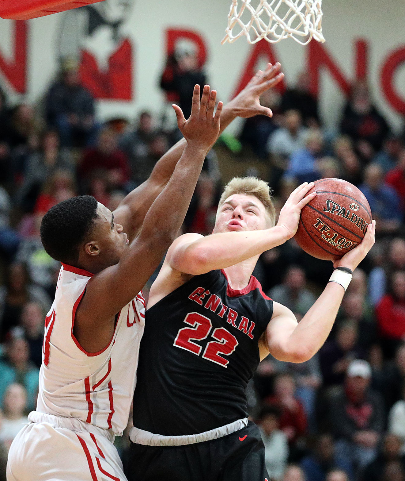 Jan 3: La Crosse Central vs Logan